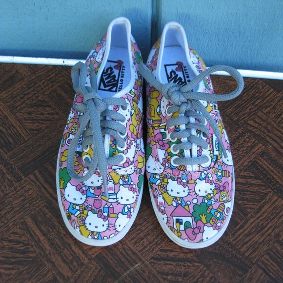 Women's Vans X Hello Kitty Shoes Size 5 - Picture 1 of 3